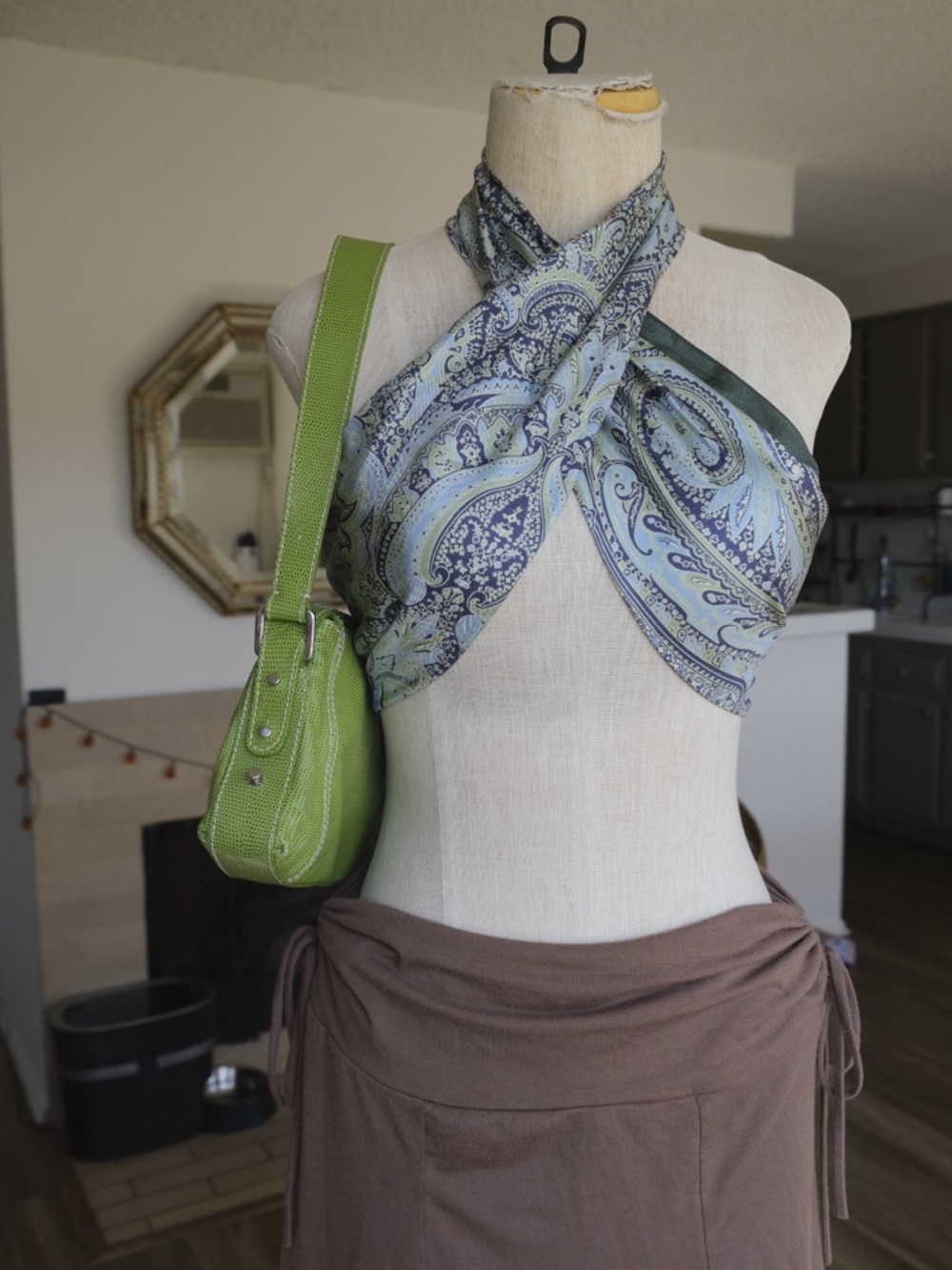 talbots 100% silk scarf - Picture 3 of 6